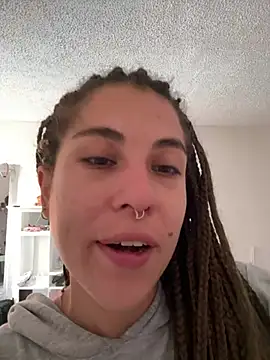 Snapshot of Hellen_dumont chatting on May 8, 2026, 4:22 pm Hellen dumont online show from May 8, 2026, 4:22 pm
