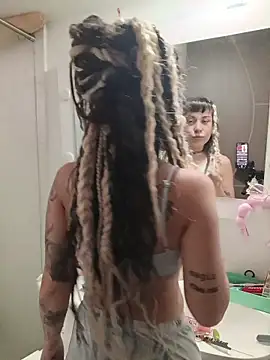 Hellen dumont online show from October 12, 2025, 5:03 pm