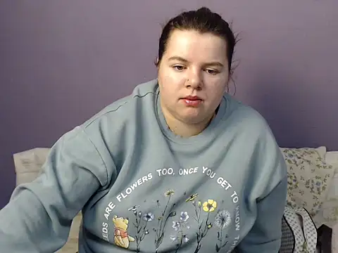 Snapshot of so_shy chatting on November 13, 2025, 7:34 am so shy online show from November 13, 2025, 7:34 am