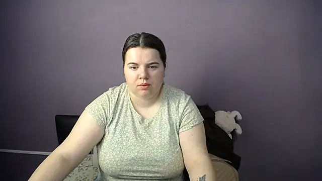 Snapshot of so_shy chatting on June 12, 2026, 6:44 am so shy online show from June 12, 2026, 6:44 am