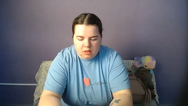 Snapshot of so_shy chatting on June 9, 2026, 6:14 am so shy online show from June 9, 2026, 6:14 am