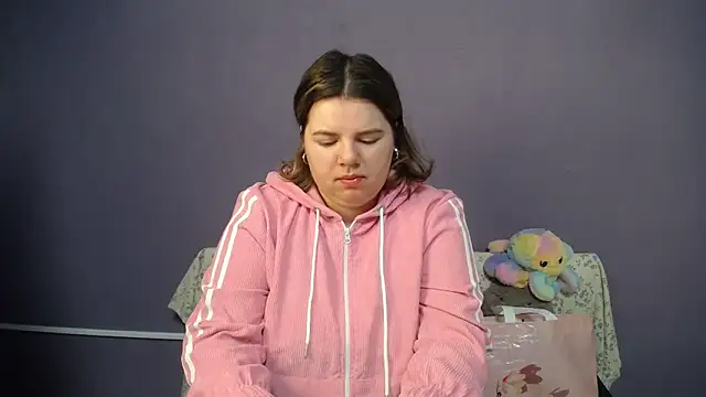 so shy online show from May 3, 2026, 7:02 am