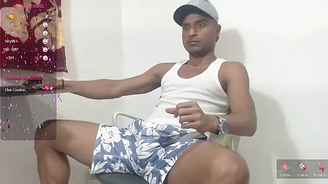 Snapshot of maik__alen chatting on June 5, 2026, 3:40 pm maik alen online show from June 5, 2026, 3:40 pm