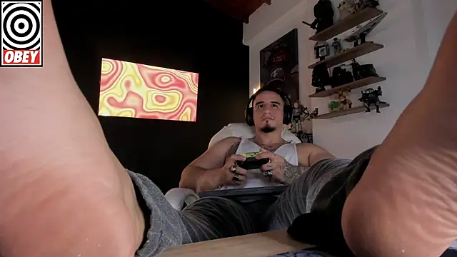 kingbear777 online show from November 9, 2025, 12:09 pm