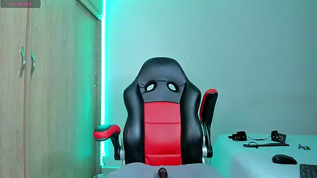 Snapshot of barbiee_ebony chatting on November 6, 2025, 4:38 am barbiee ebony online show from November 6, 2025, 4:38 am