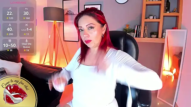 Snapshot of helenaduque_ chatting on November 20, 2025, 8:26 am helenaduque online show from November 20, 2025, 8:26 am