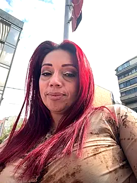 Snapshot of helenaduque_ chatting on December 5, 2025, 1:53 pm helenaduque online show from December 5, 2025, 1:53 pm