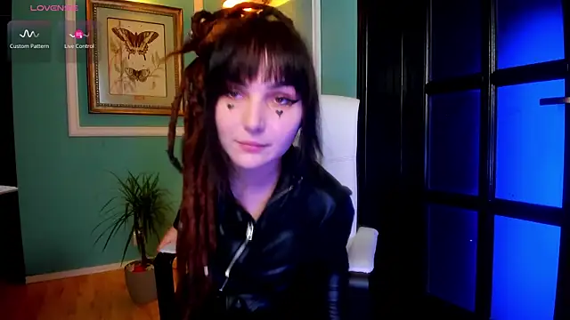 Snapshot of 1Munique chatting on November 20, 2025, 2:40 pm 1Munique online show from November 20, 2025, 2:40 pm