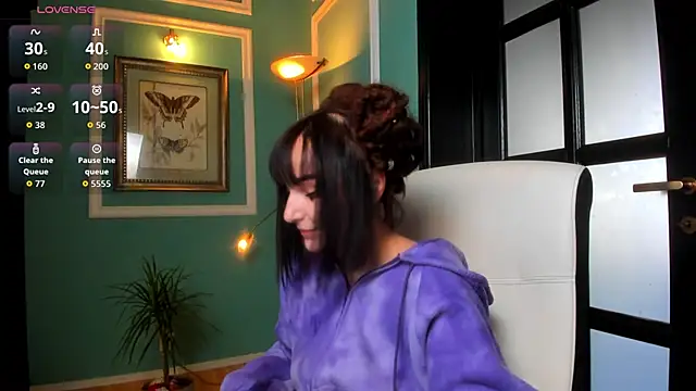 Snapshot of 1Munique chatting on October 13, 2025, 2:07 pm 1Munique online show from October 13, 2025, 2:07 pm