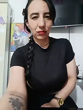 christine-x online show from June 20, 2026, 10:37 pm