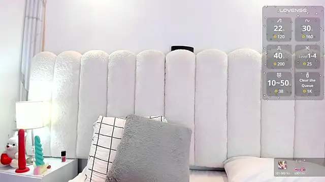 Mia rom11 online show from March 16, 2025, 3:50 pm