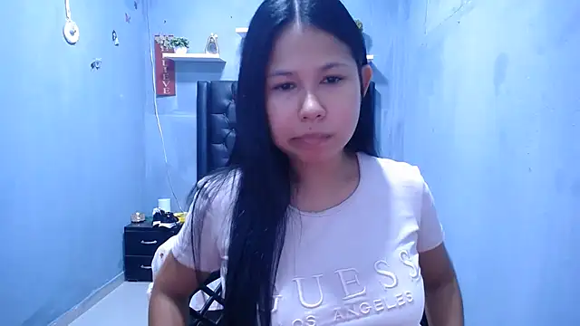 Letty Plugxo online show from July 22, 2026, 1:35 pm