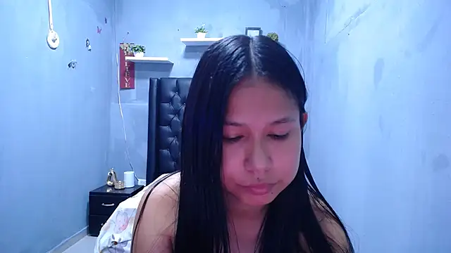 Letty Plugxo online show from April 30, 2026, 8:57 pm