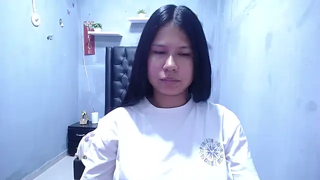 Snapshot of Letty_Plugxo chatting on May 19, 2026, 1:51 pm Letty Plugxo online show from May 19, 2026, 1:51 pm