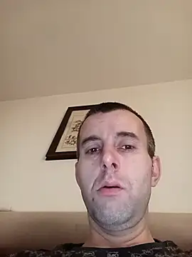 Snapshot of dinonail22cm chatting on December 20, 2025, 1:03 pm dinonail22cm online show from December 20, 2025, 1:03 pm