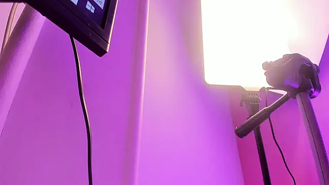 ScarletGV online show from October 23, 2025, 10:19 pm