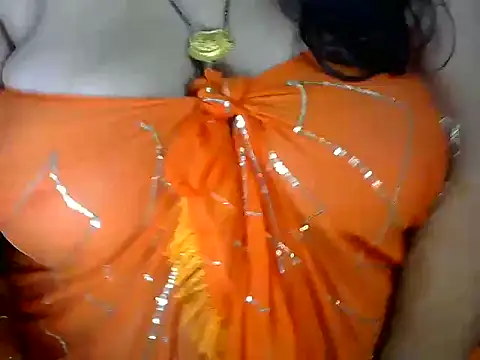 Snapshot of dramebaz_queen chatting on November 9, 2025, 6:56 pm dramebaz queen online show from November 9, 2025, 6:56 pm