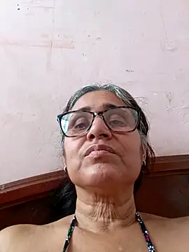  candi online show from March 22, 2025, 10:26 pm
