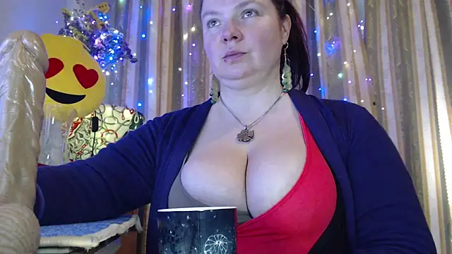 amorelara online show from March 10, 2026, 6:28 am