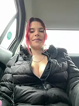 Snapshot of RiriRoseey chatting on February 13, 2026, 8:36 am RiriRoseey online show from February 13, 2026, 8:36 am