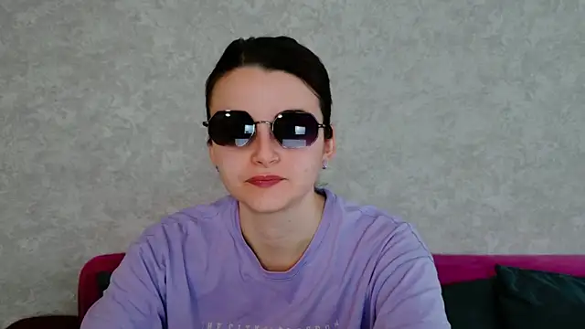 Miss Arwen online show from December 2, 2025, 4:36 am