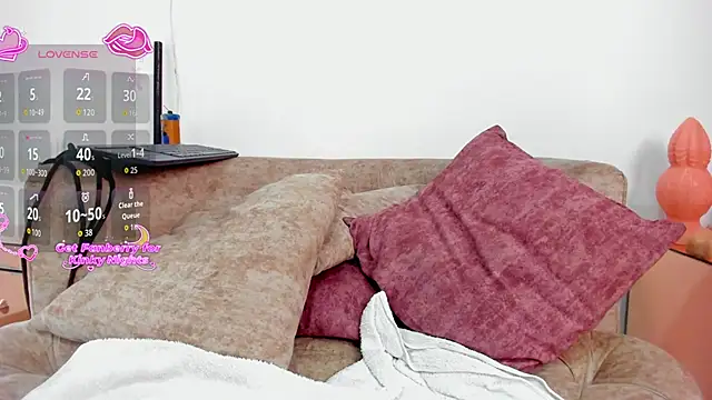 Snapshot of quimeralady chatting on November 25, 2025, 9:26 pm quimeralady online show from November 25, 2025, 9:26 pm