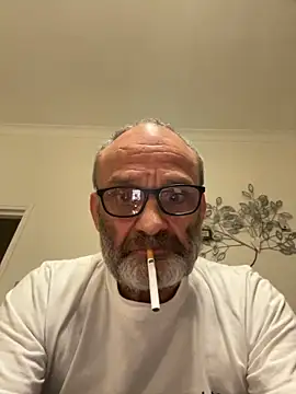 Snapshot of Shyboy817 chatting on September 13, 2025, 6:52 pm Shyboy817 online show from September 13, 2025, 6:52 pm