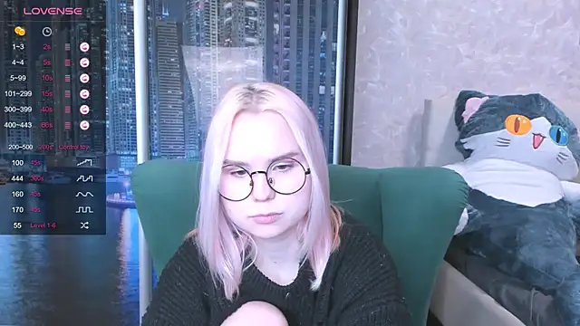 Snapshot of miray_kuriyama123 chatting on January 14, 2025, 5:40 am miray kuriyama123 online show from January 14, 2025, 5:40 am