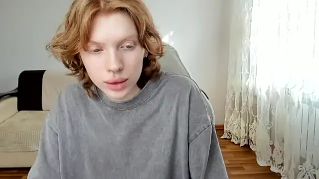 Snapshot of StellaDavis chatting on April 2, 2026, 11:17 am StellaDavis online show from April 2, 2026, 11:17 am