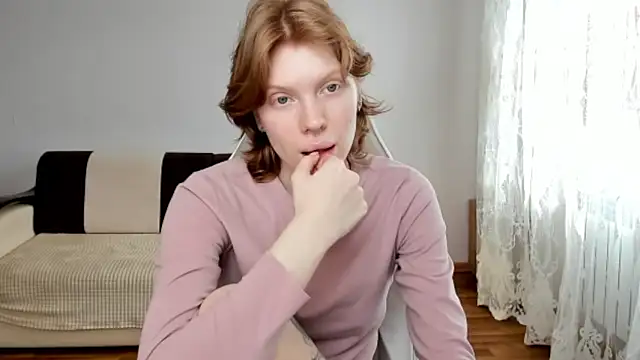 Snapshot of StellaDavis chatting on April 21, 2026, 10:44 am StellaDavis online show from April 21, 2026, 10:44 am