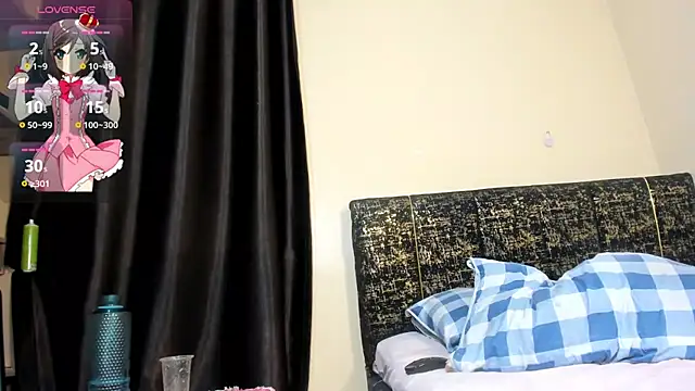 Missthigh online show from July 13, 2026, 2:38 pm