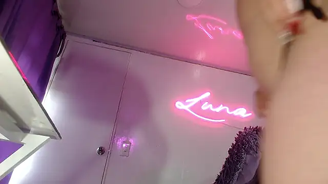 Lina23  online show from January 14, 2026, 2:42 pm