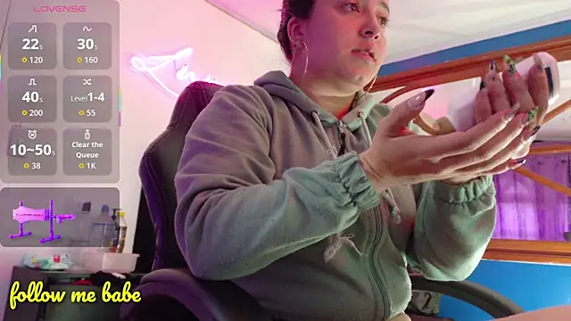 Lina23  online show from October 20, 2025, 11:55 am