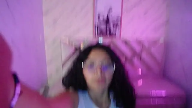 Snapshot of victoria_castillo_b chatting on March 13, 2025, 6:37 am victoria castillo b online show from March 13, 2025, 6:37 am