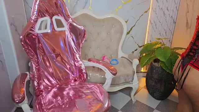 victoria castillo b online show from March 20, 2026, 7:48 pm