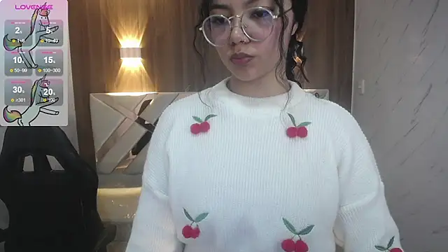 Snapshot of victoria_castillo_b chatting on October 25, 2025, 3:06 am victoria castillo b online show from October 25, 2025, 3:06 am