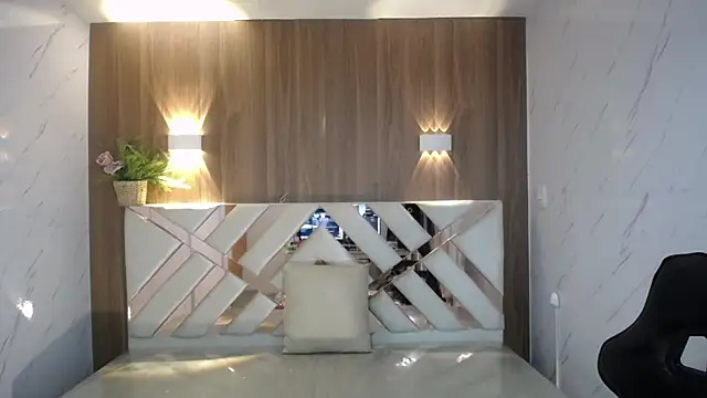 Snapshot of victoria_castillo_b chatting on November 19, 2025, 3:17 am victoria castillo b online show from November 19, 2025, 3:17 am