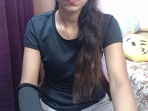 Snapshot of Angel_kiyara chatting on October 19, 2025, 10:01 pm Angel kiyara online show from October 19, 2025, 10:01 pm