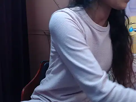 Snapshot of Angel_kiyara chatting on October 26, 2025, 5:35 pm Angel kiyara online show from October 26, 2025, 5:35 pm