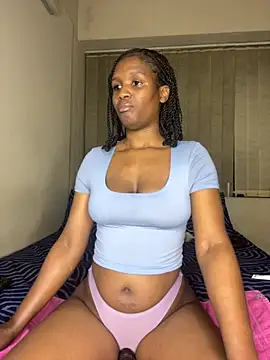 Snapshot of Kinkyy_ chatting on October 12, 2025, 8:32 pm Kinkyy online show from October 12, 2025, 8:32 pm