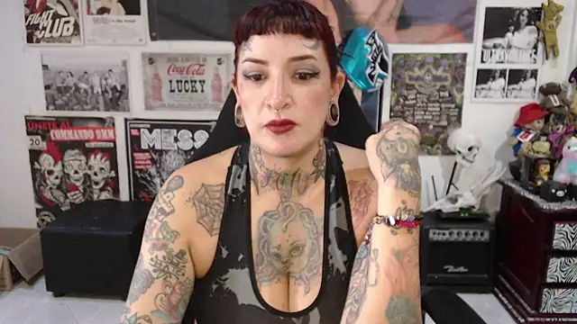 Rollyderolandia666 online show from April 21, 2026, 6:36 pm