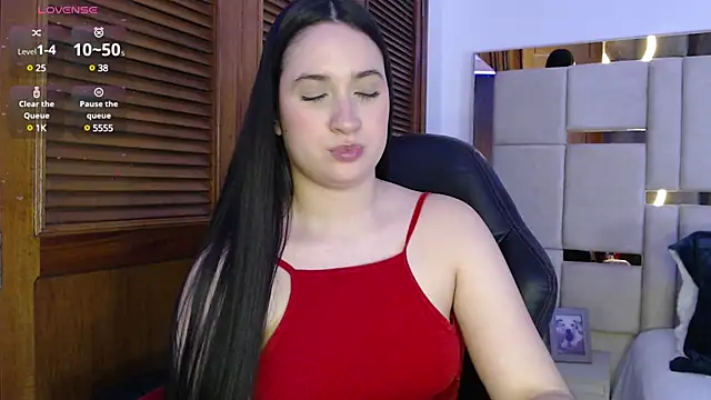 sofiaduque 26 online show from February 1, 2025, 7:13 pm