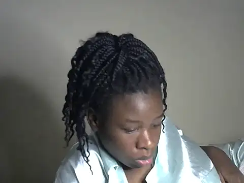 Novah  online show from November 10, 2025, 10:48 pm