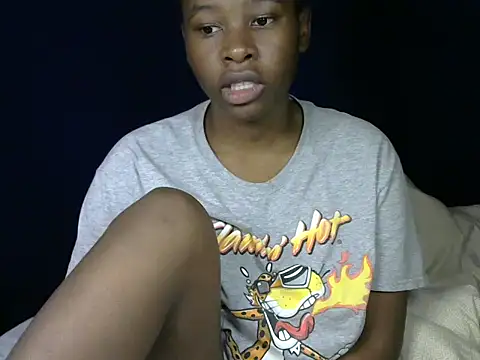 Snapshot of Novah_ chatting on May 24, 2026, 12:54 am Novah online show from May 24, 2026, 12:54 am