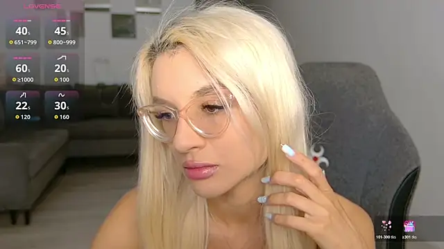 Snapshot of LovelyBianca chatting on July 19, 2026, 7:43 pm LovelyBianca online show from July 19, 2026, 7:43 pm