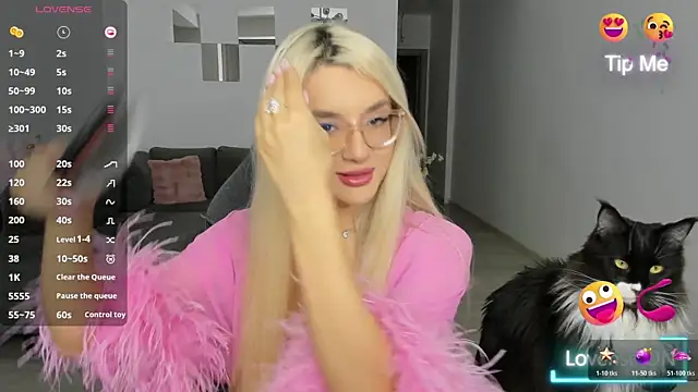 LovelyBianca online show from January 6, 2026, 10:58 pm