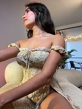 Snapshot of Irish_Collins chatting on October 13, 2025, 9:38 pm Irish Collins online show from October 13, 2025, 9:38 pm