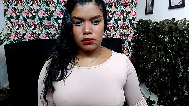 Snapshot of Wendy_Hot_ chatting on January 10, 2025, 4:33 am Wendy Hot online show from January 10, 2025, 4:33 am