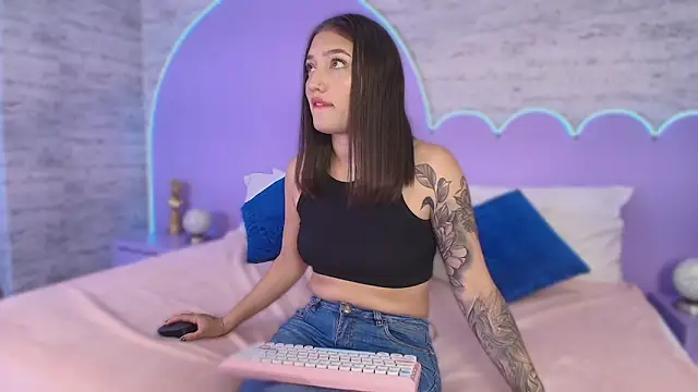 Giaa Ross online show from January 13, 2026, 7:40 pm