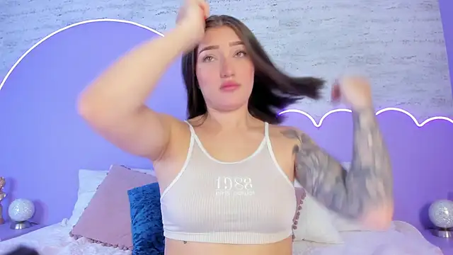 Snapshot of Giaa_Ross chatting on November 25, 2025, 7:36 pm Giaa Ross online show from November 25, 2025, 7:36 pm